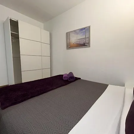 Baldiri Lejlighedshotel 4*